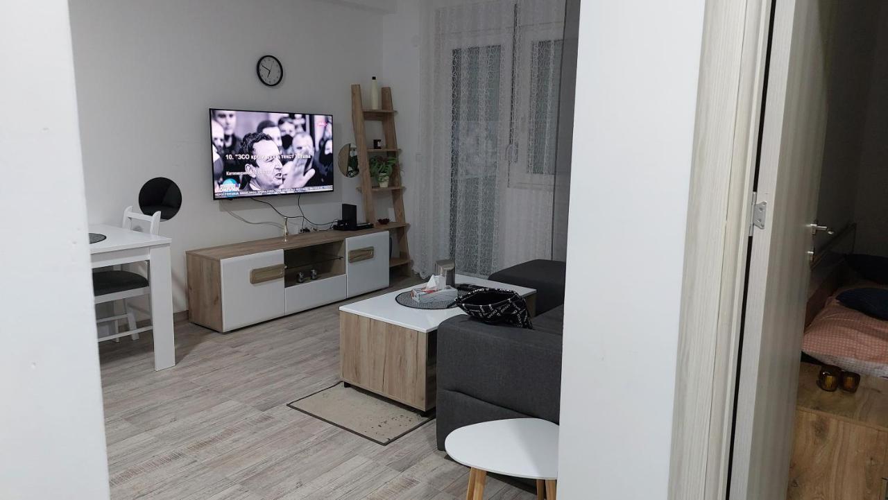 Bili Appartement Paraćin Buitenkant foto